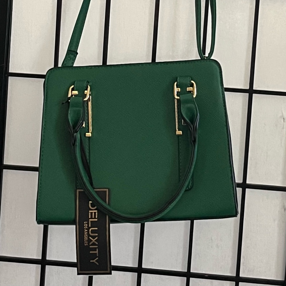 Deluxity Green Shoulder Bag